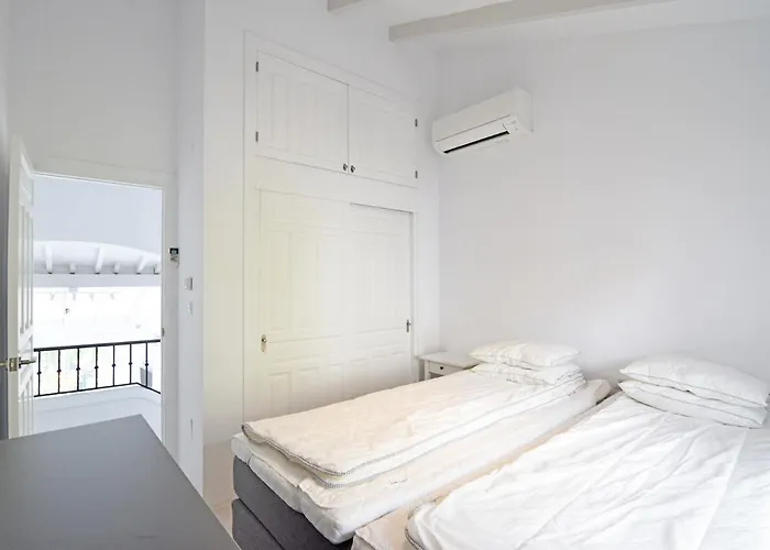 Casablanca 8 * Nerja